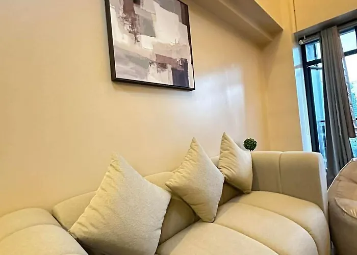 Gramercy Residences Elegant With Balcony View *