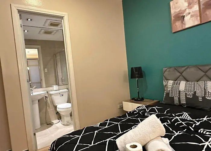 Gramercy Residences Elegant With Balcony View *