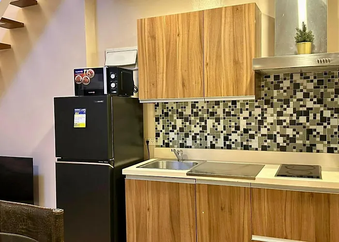 Gramercy Residences Elegant With Balcony View 公寓式飯店