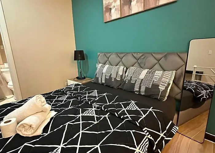 公寓式飯店 Gramercy Residences Elegant With Balcony View 马尼拉