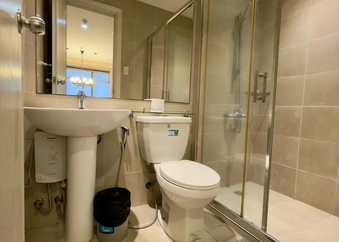 Gramercy Residences Elegant With Balcony View 公寓式飯店 *